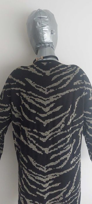 Rochie masura 40-42, marca Esmara, negru cu argintiu