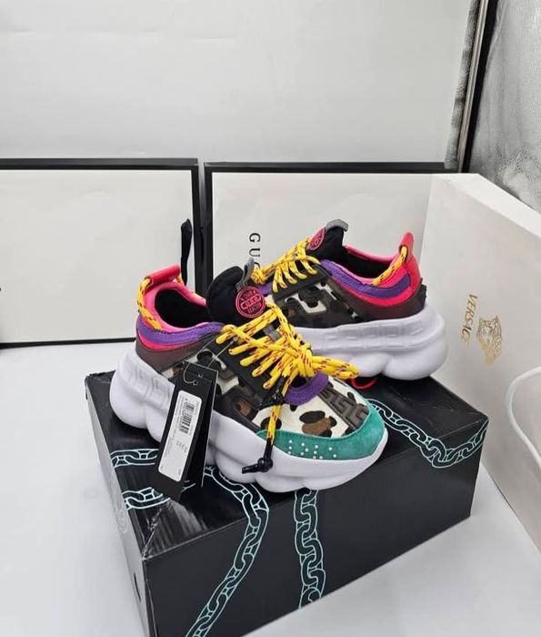 Adidași Versace Chain Reaction