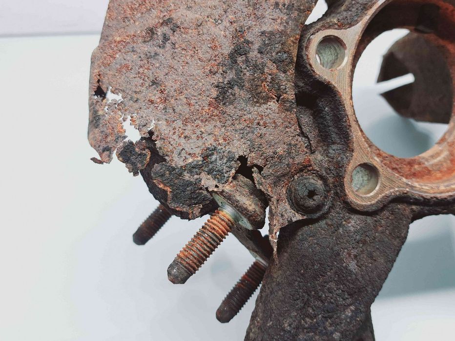 Fuzeta fata dreapta Volkswagen Jetta 4  (6Z) [Fabr 2011-2017] OEM 1.6