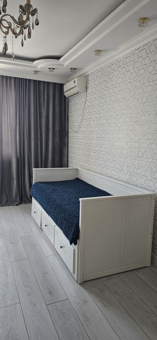 Кровать IKEA, Момышулы 12.