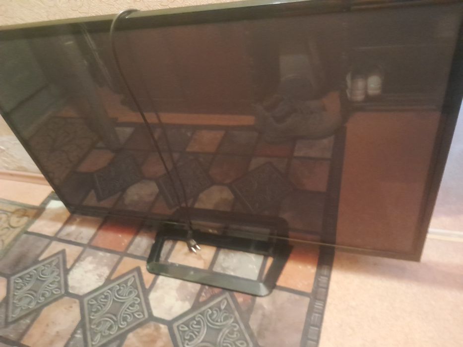 LG 127см диагональ