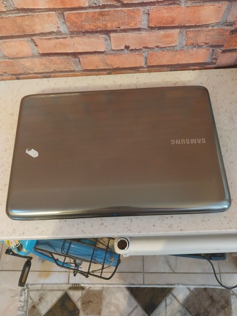 Laptop samsung 3