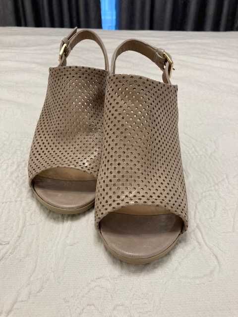 Sandale din piele naturala