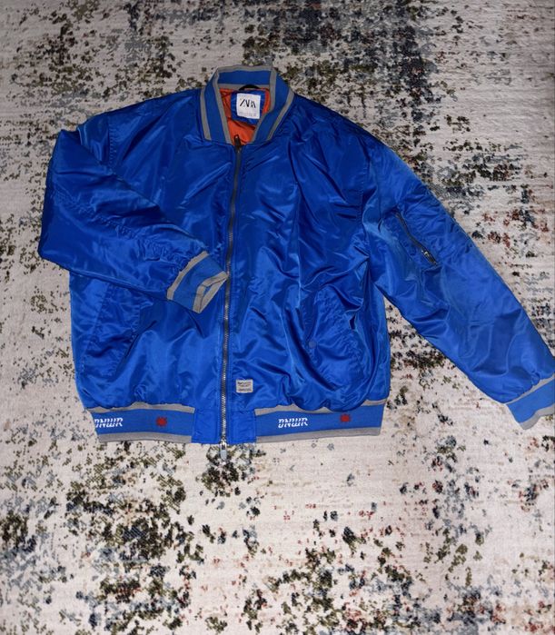 Мужской бомбер от Zara