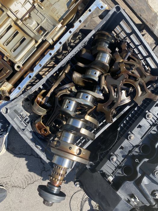 Двигател на части за BMW X5 E70 4.8 355к.с, колянов вал, глави, бутала