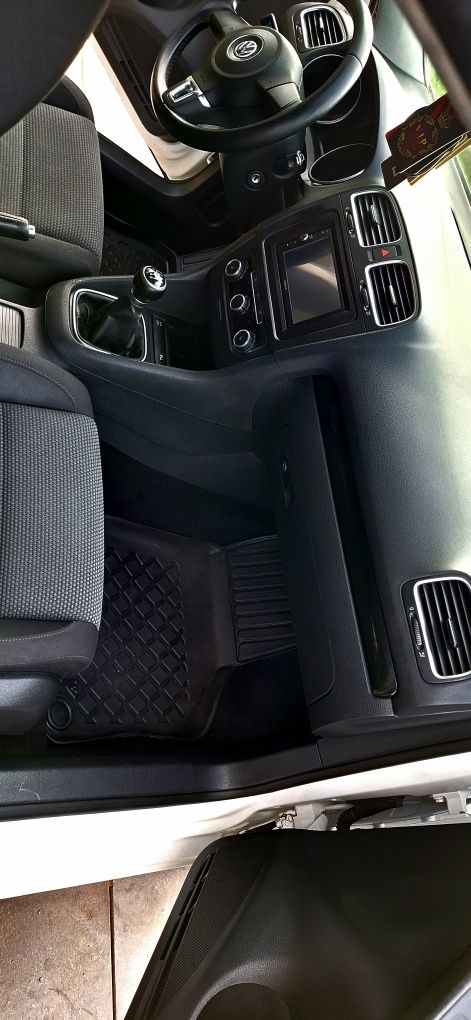Curățare si igienizare interior auto la domiciliu.