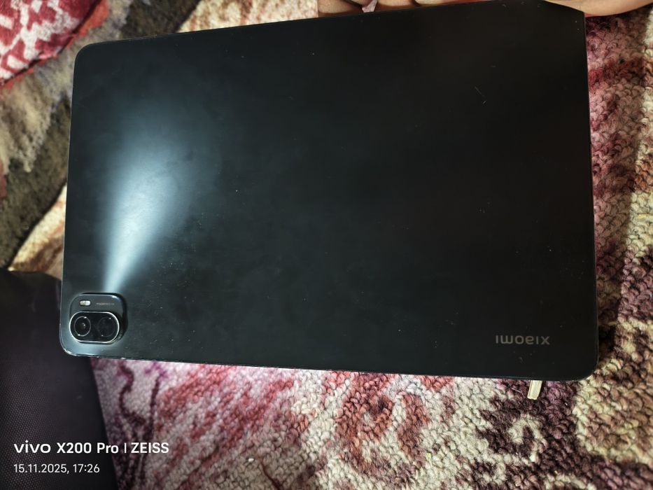 xiaomi mi pad 5 128/6 aybi yuq bir ikkita chaqalari bor Sd 860 chip