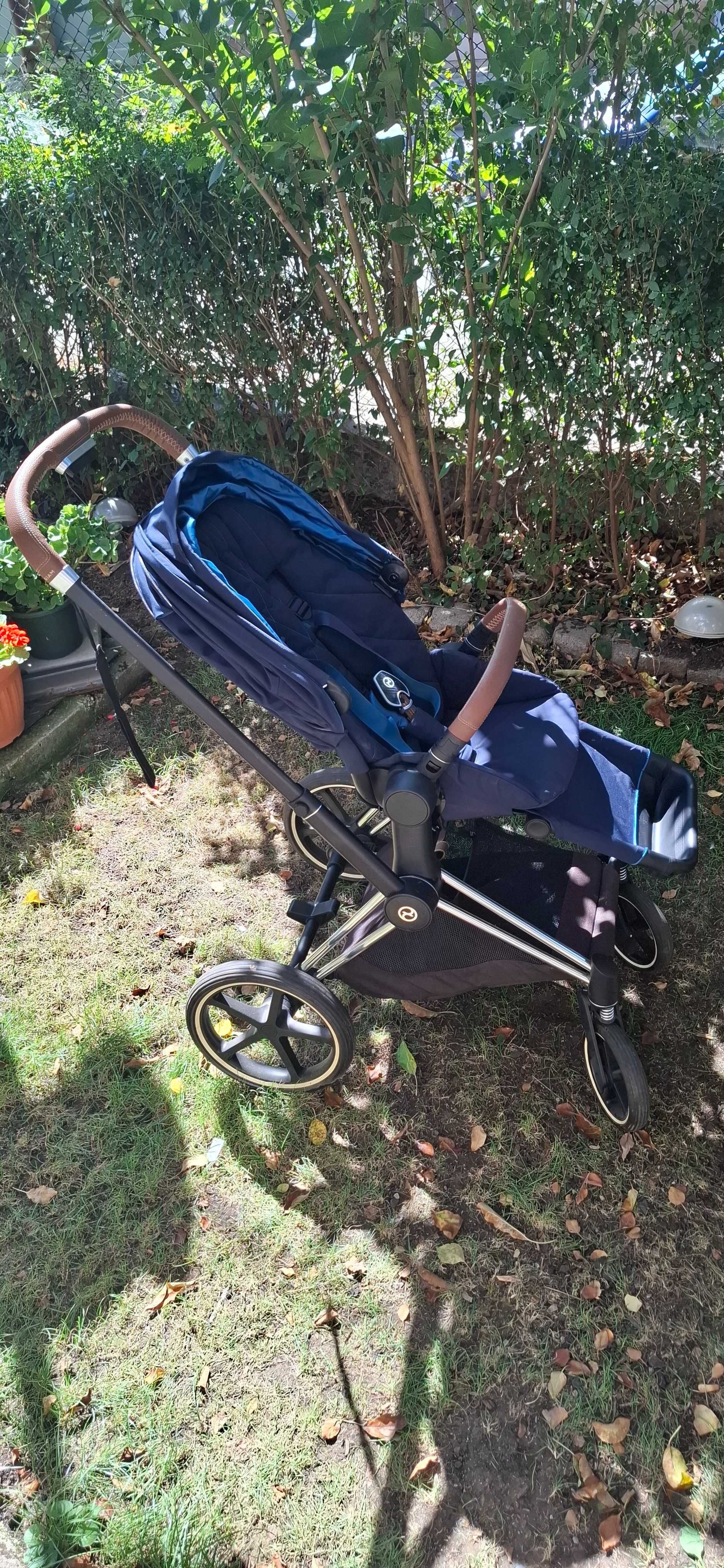 Cybex Priam Lux Platinum - комплект + 2 летни коша