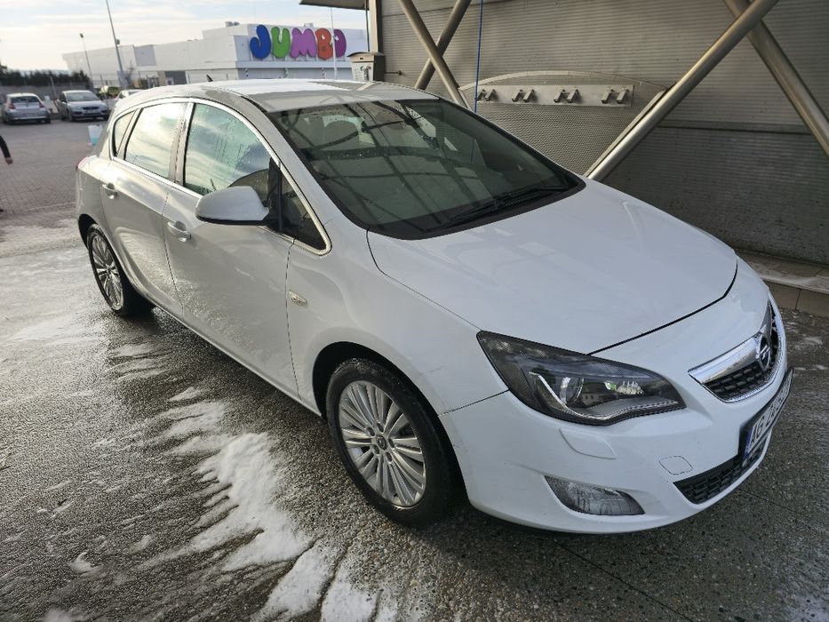 Opel Astra J 1.7 CDTI • 2012 • Euro 5 • Navi • Climatronic • 4500