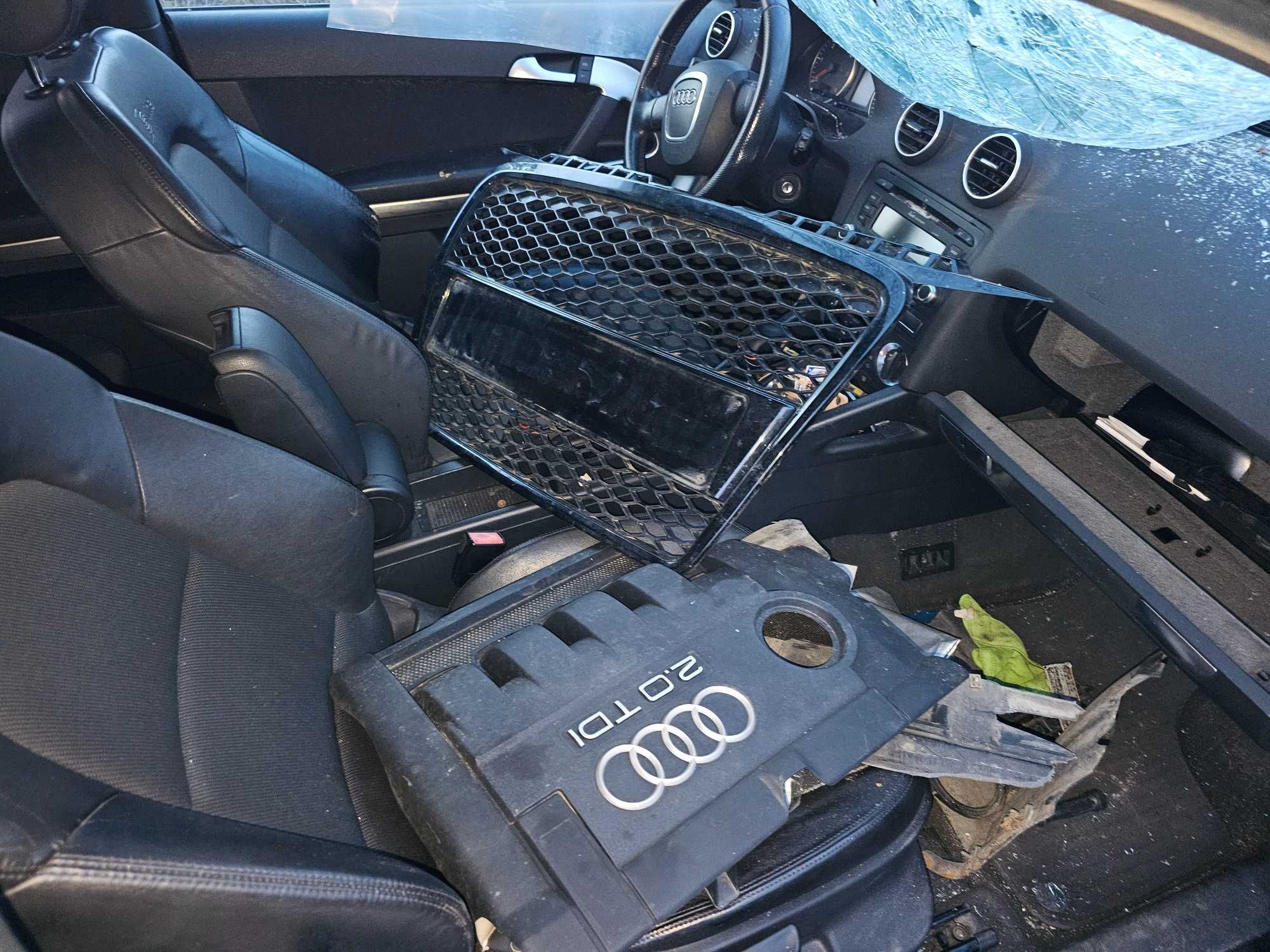 Audi  A.3 S-Lain на части