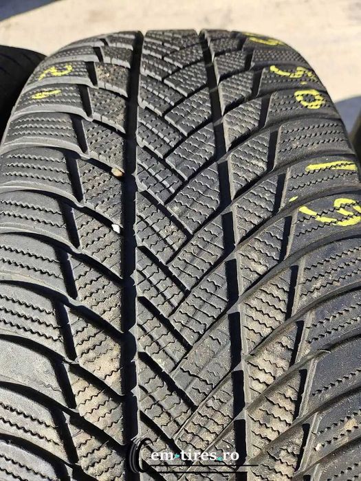 SET 2 Anvelope Iarna 235/50 R19 BRIDGESTONE Blizzak LM001 99H