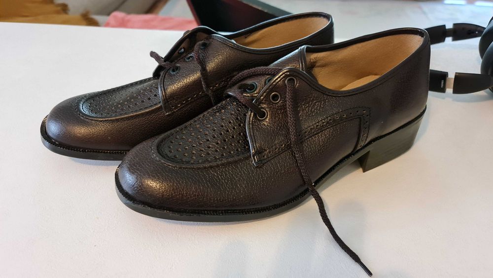 Pantofi eleganti bărbătești