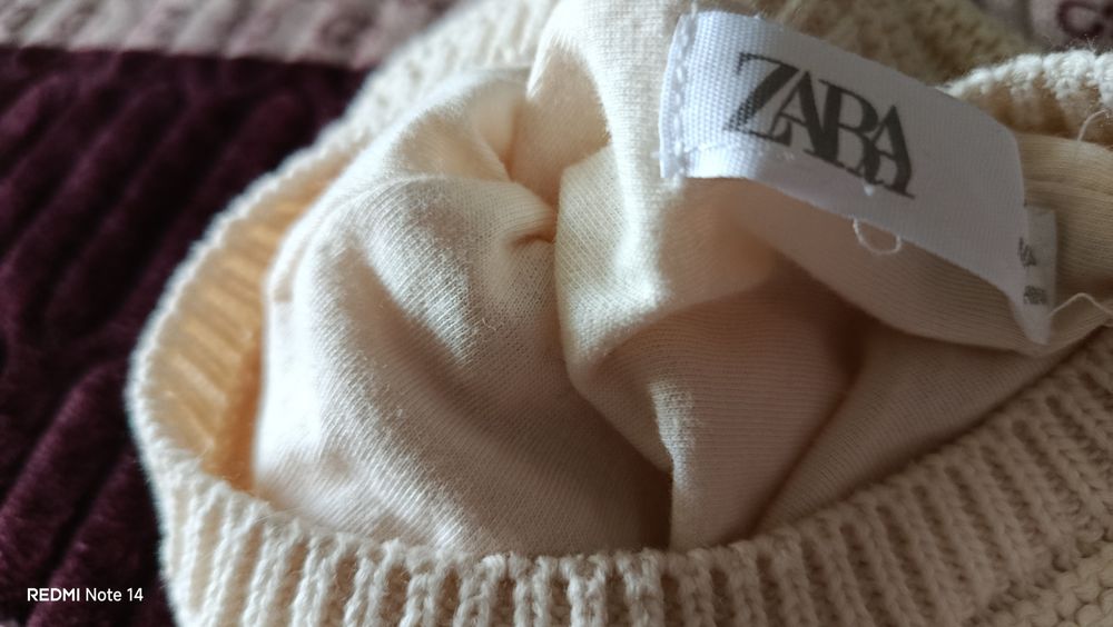 Zara Теплая шапочка для малышей