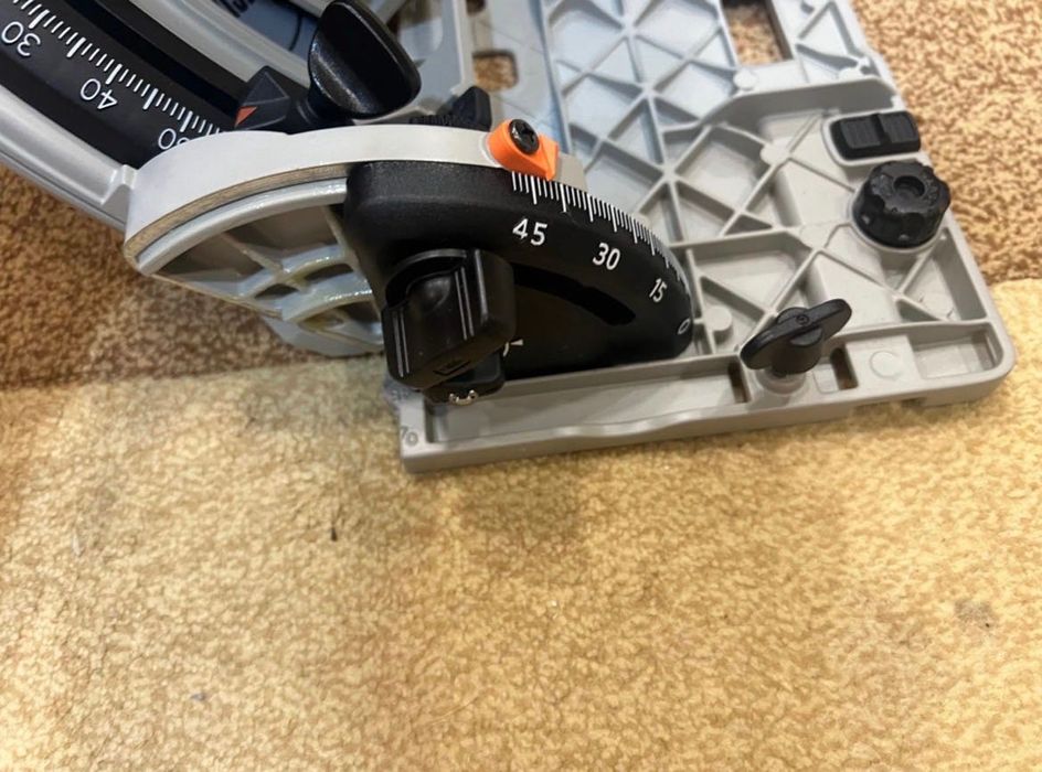 Fierastrau circular Makita DSP600