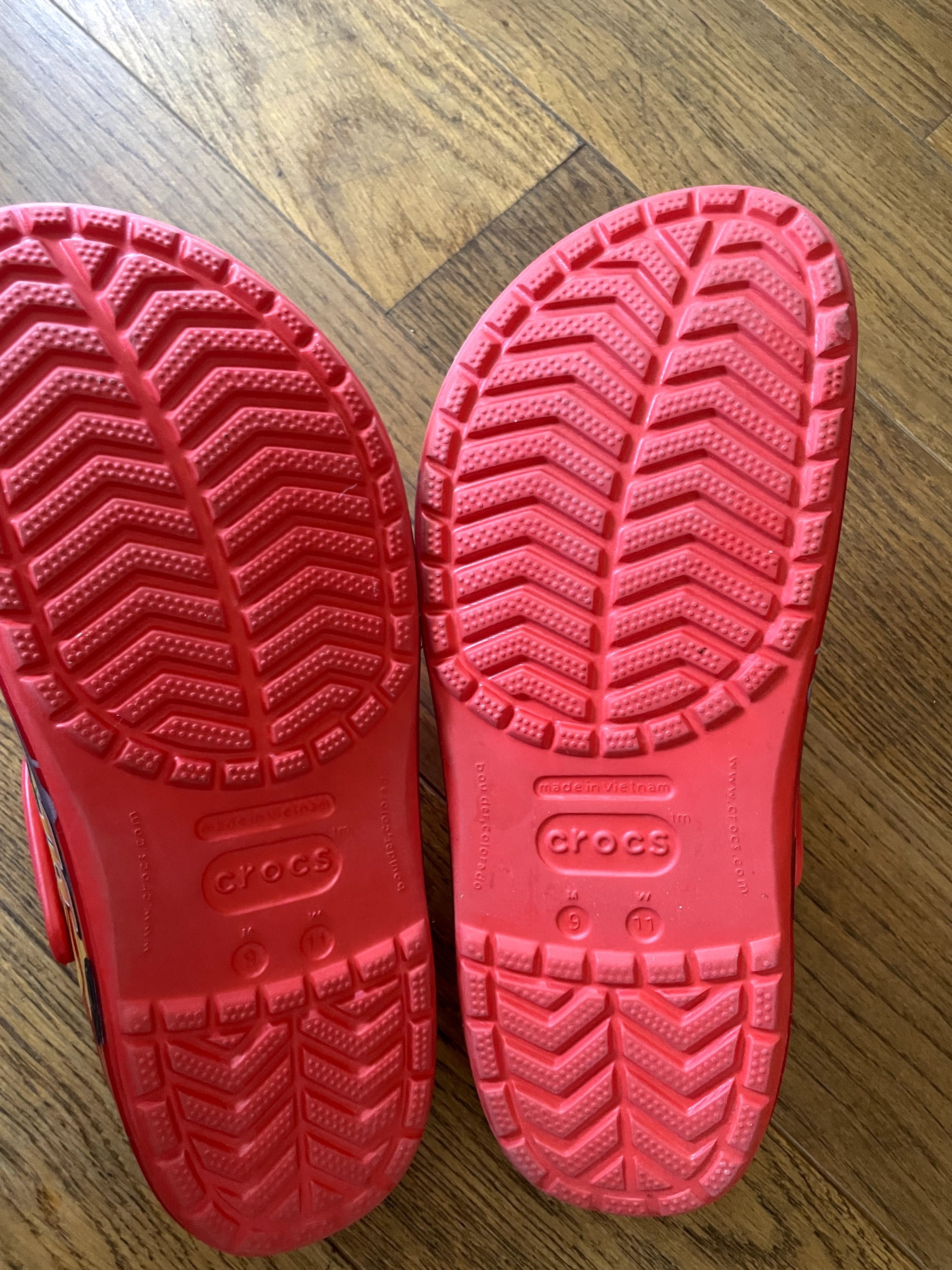 McQueen Crocs 43 EU номер; кроксове