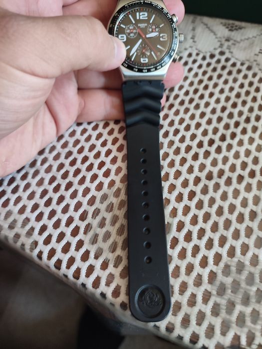 Часовник Swatch Swiss