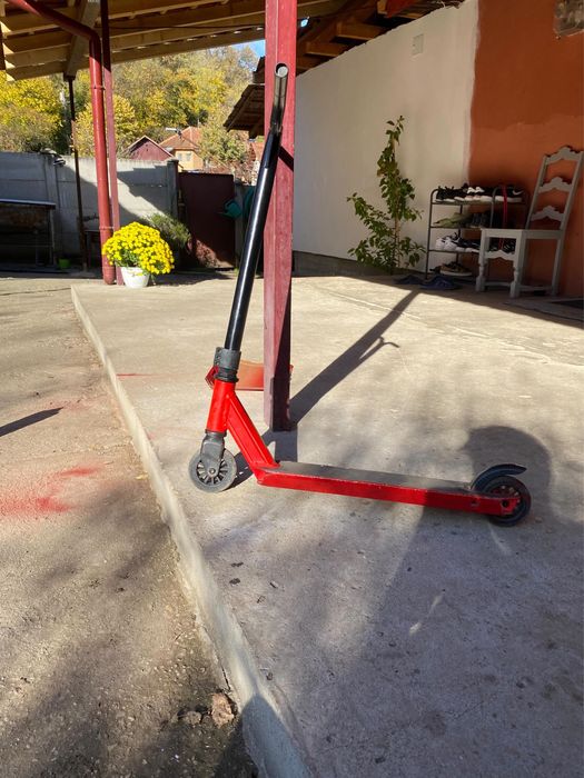 BMX Oxelo Rosu|Nou|Se da la pachet cu trotinet freestyle Oxelo Rosie!