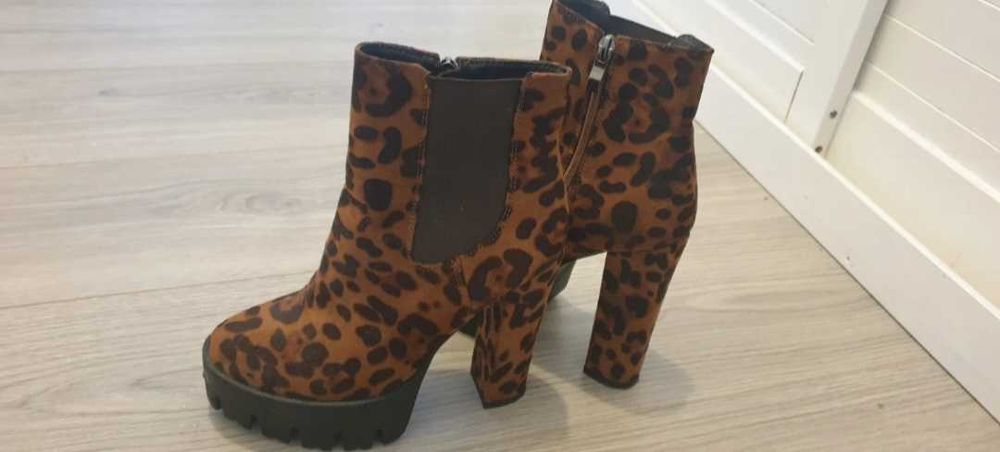 Botine marimea 38