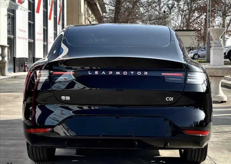 Leapmotor C01 525KM Komfort Restayling +Rusfikatsa 3 yil kafolat