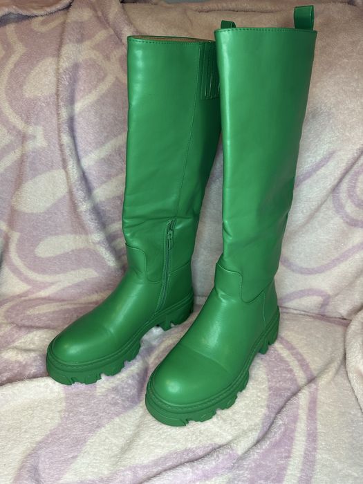 Нови зимни зелени ботуши