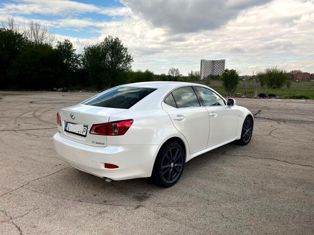 Lexus is220d бартер мотор