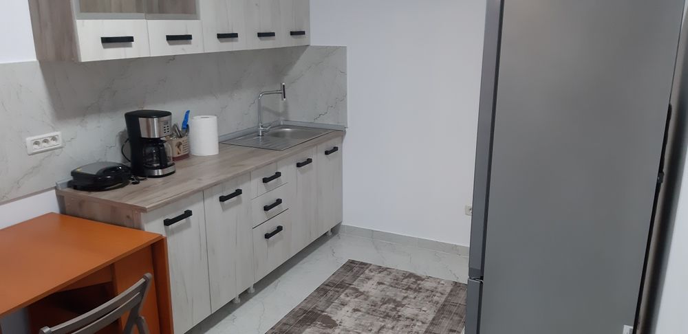 Persoană fizică închiriez apartament 1 camera decomandat ,Valea Lupulu