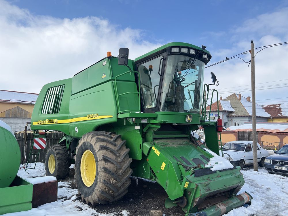 Combina John Deere 9880 STS