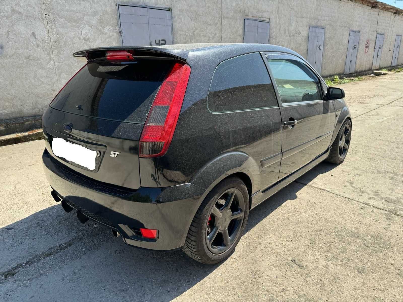 DEZMEMBREZ Ford Fiesta ST MK5 an 2005
