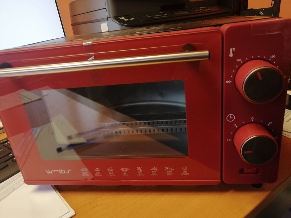 Фурна woltu 10л. 650 w