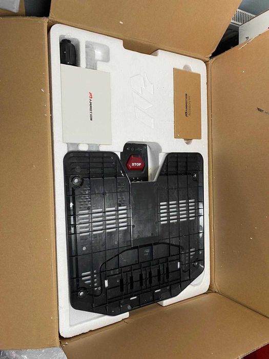 Robotu de tuns gazonul Yuka 3000 Mammotion cu garantie pana in 2028