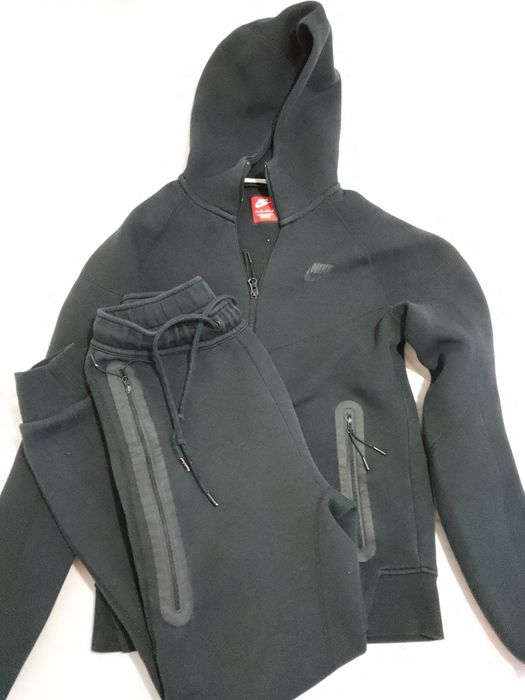 Екип Nike tech fleece, оригинален,размер хс