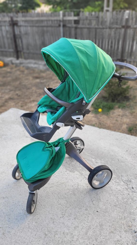 Vând cărucior Stokke V2