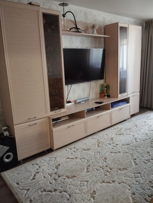 Продам стенку для гостиной