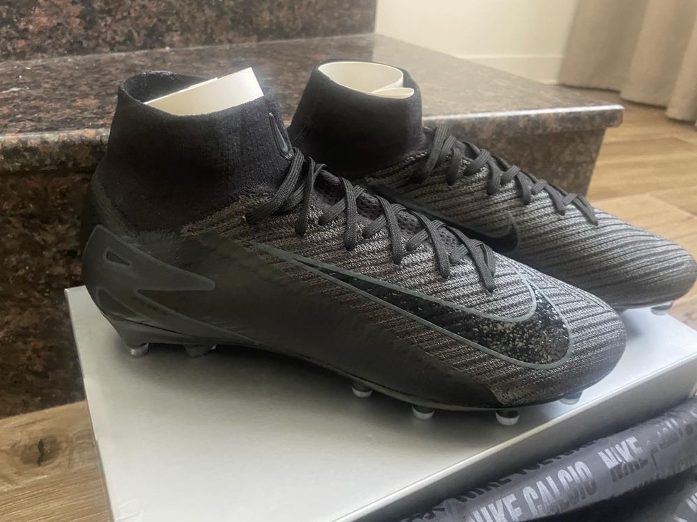 Професионални бутонки Nike mercurial