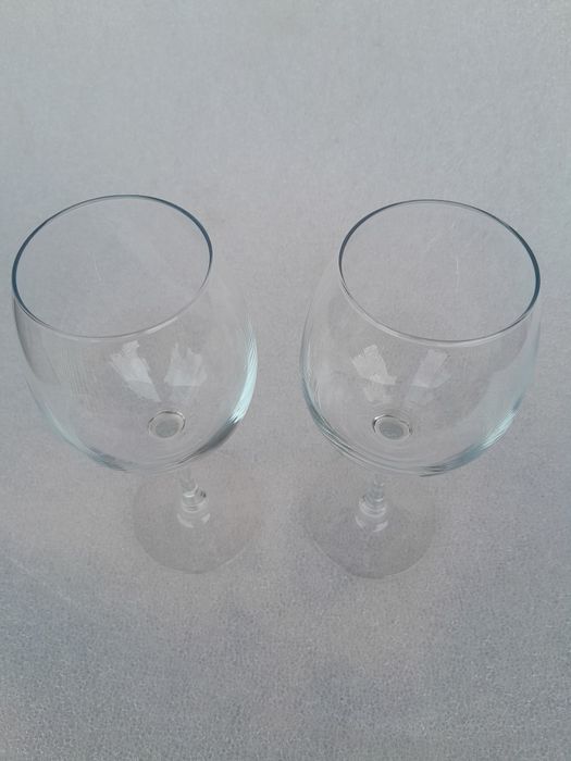 2 броя - Чаши за вино