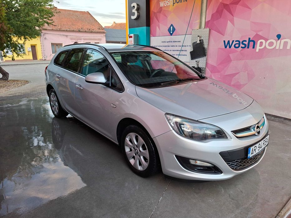 Vand Opel Astra Sports Tourer 2015
