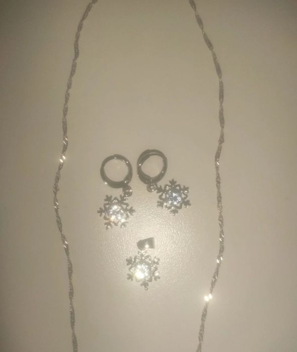 Нов Сребърнен Сет със Снежинки