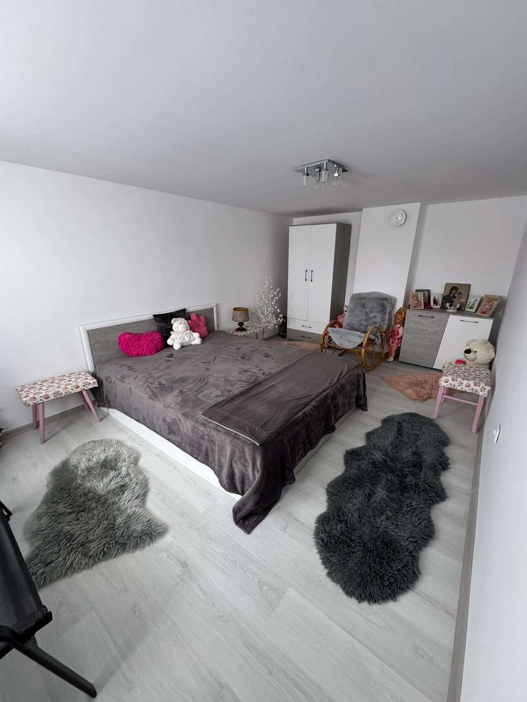 Продава се Къща в с. Горно Сахране, Област Стара Загора - 250 кв.м за 592 €/кв.м - Снимка #2