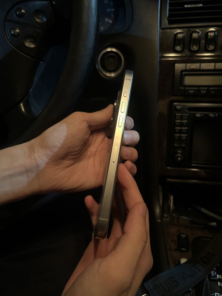 Iphone 15 pro max СРОЧНО