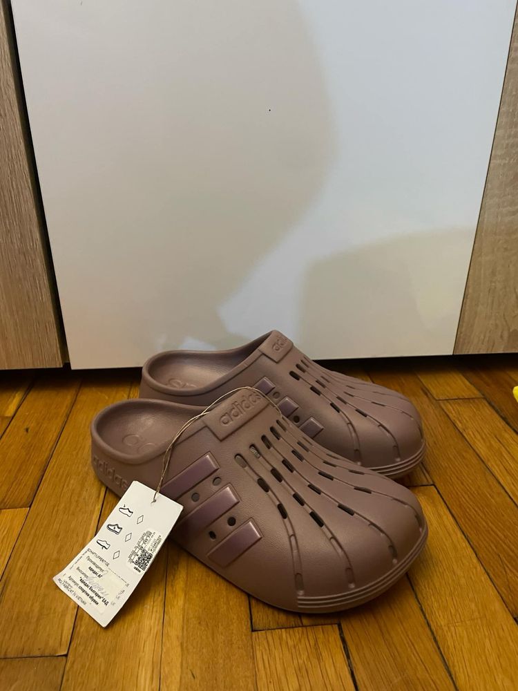 Adidas Adilette clogs