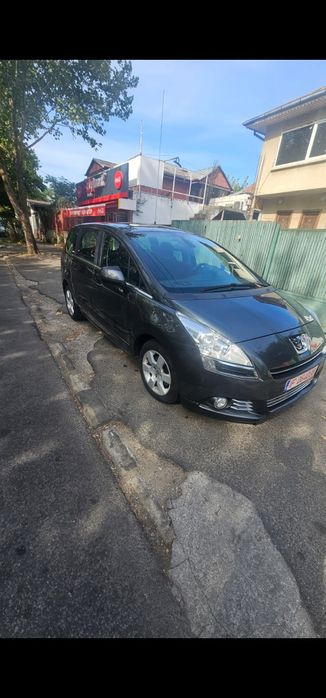 Peugeot 5008 An 2011  Preț 3150 € 180.000 KM Benzina 1.6 VÂNDUT