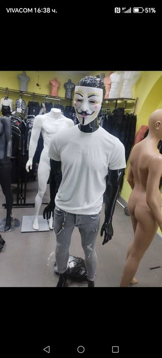 Манекени за дрехи