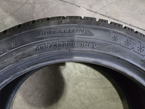 285/40/20//255/45/20 DUNLOP