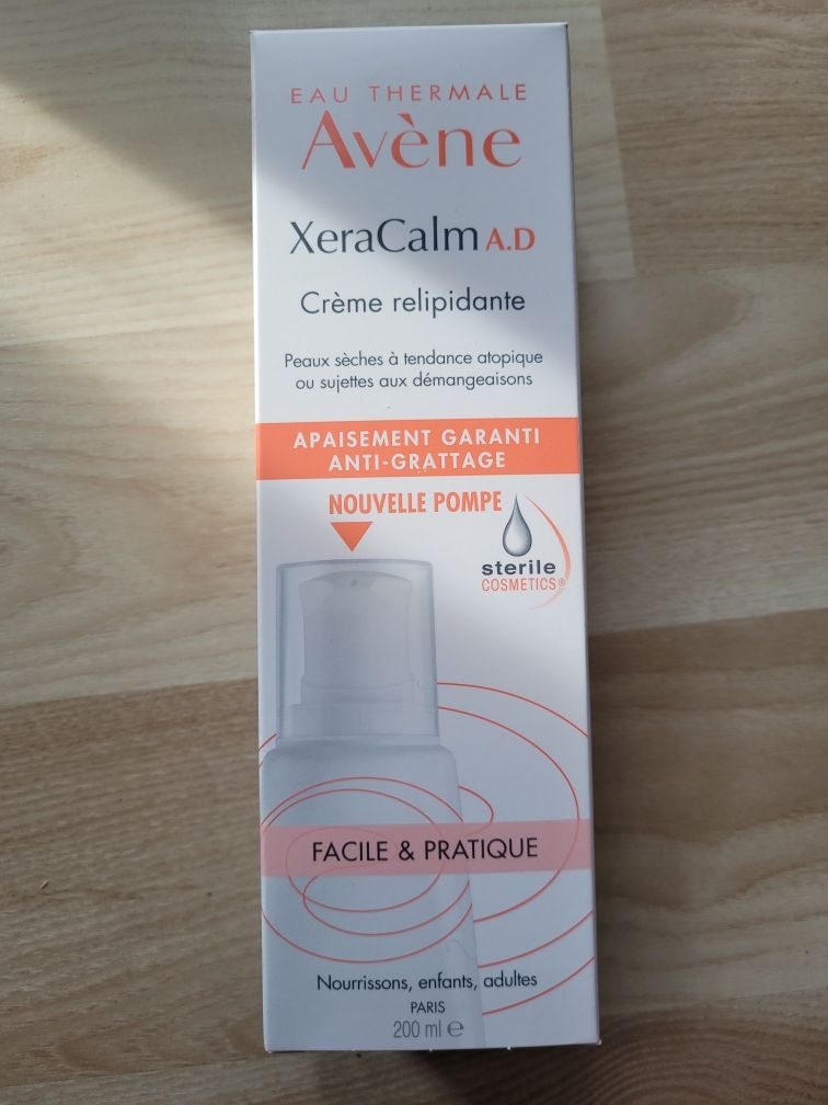 Crema  Avene XeraCalm A.D 200ml1