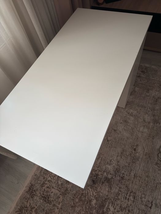 Birou Ikea cu sertare