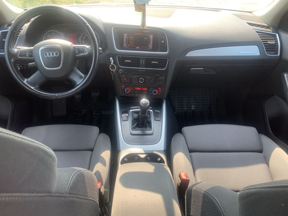 Vind Audi Q 5 ,an 2012