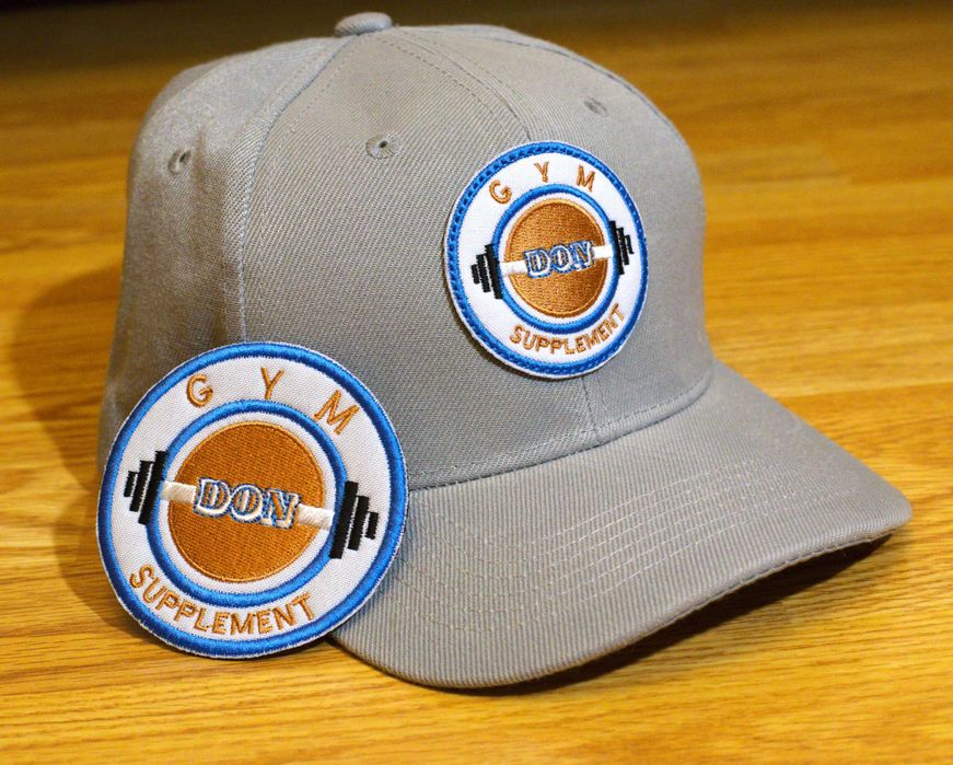 Sepci si embleme brodate la comanda