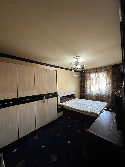 продаётся квартира Юнусабад13 5 ком отличная локация балкон 2х6