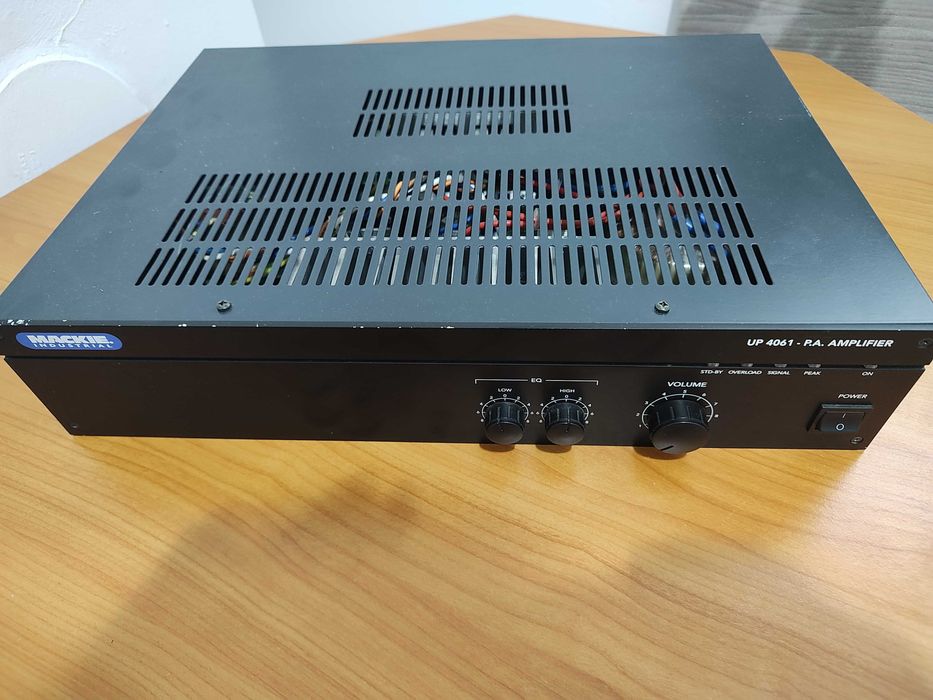 Stație audio Mackie Industrial UP 4061 – amplificator profesional