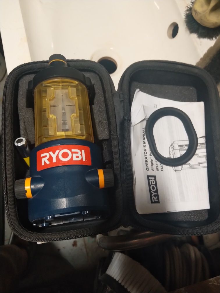 Лазерен нивелир Ryobi